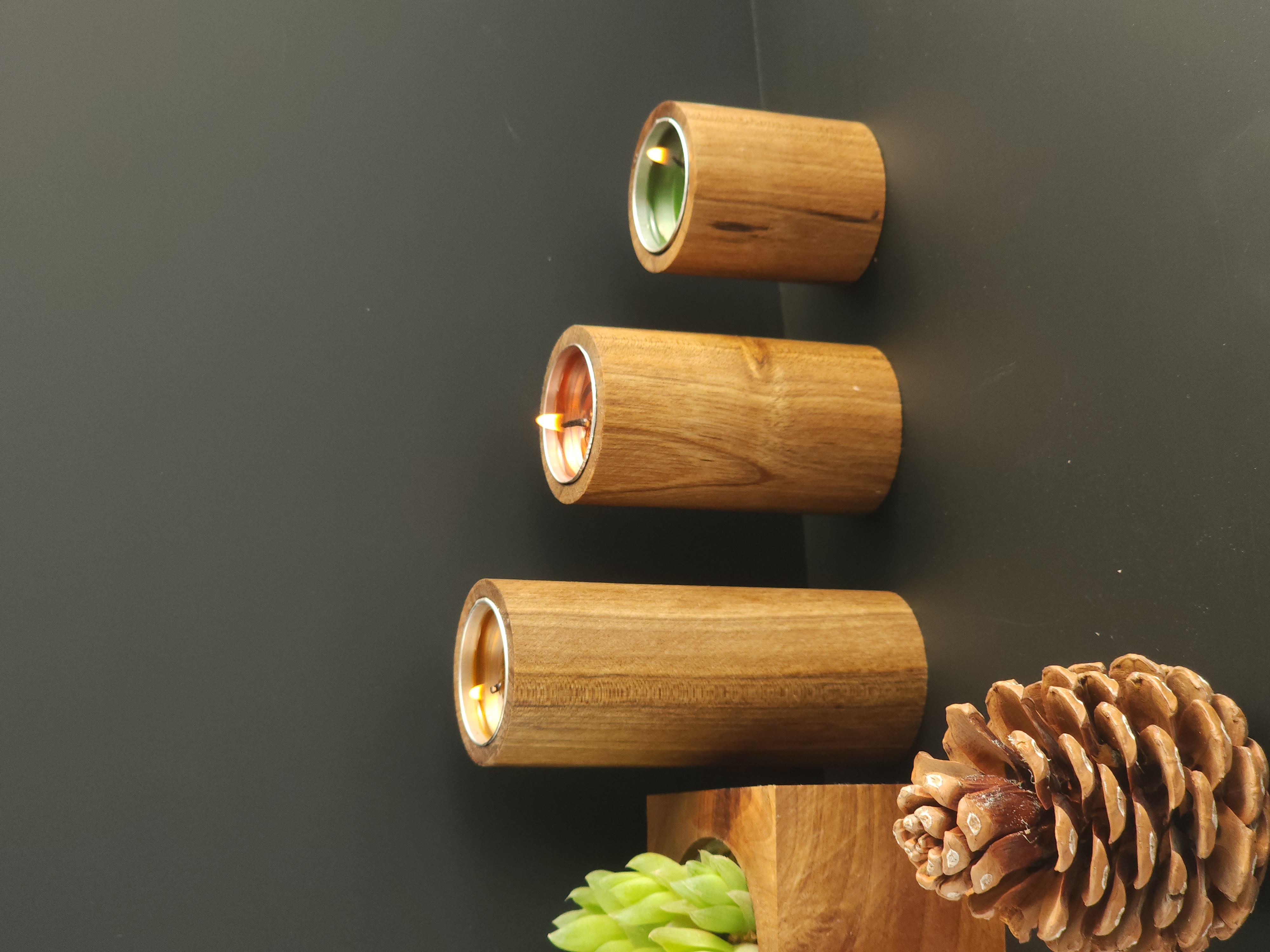 ست سه‌تکه شمعدان چوب گردو دست‌ساز | Walnut Candlestick Set